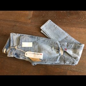 Levis 711 skinny jeans